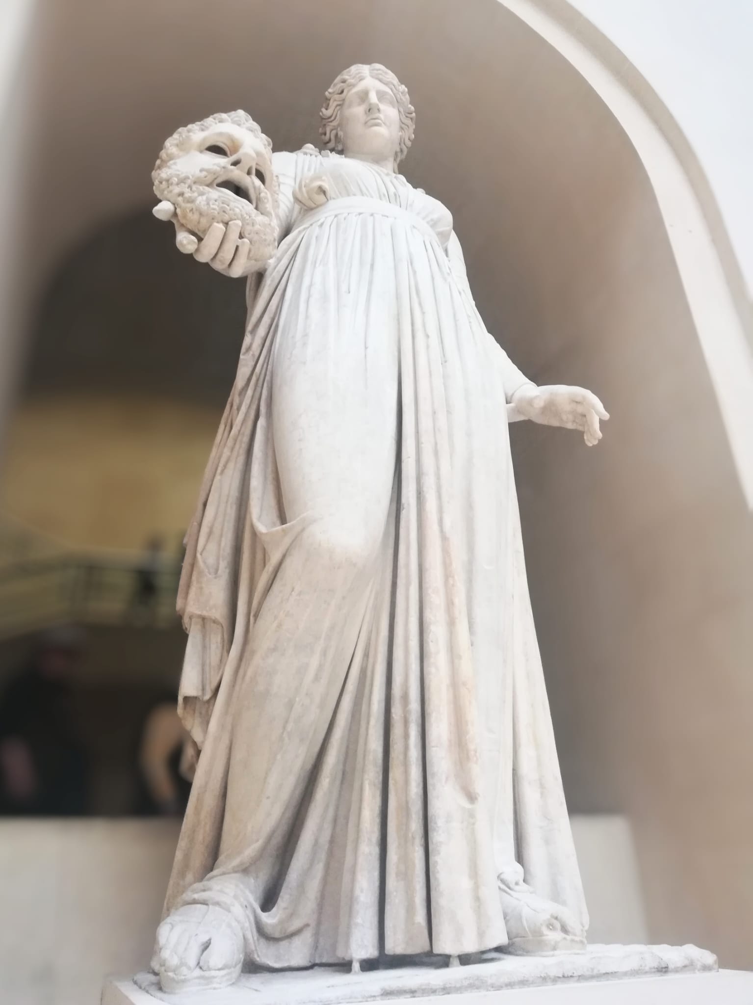 An image of statues from the Louvre